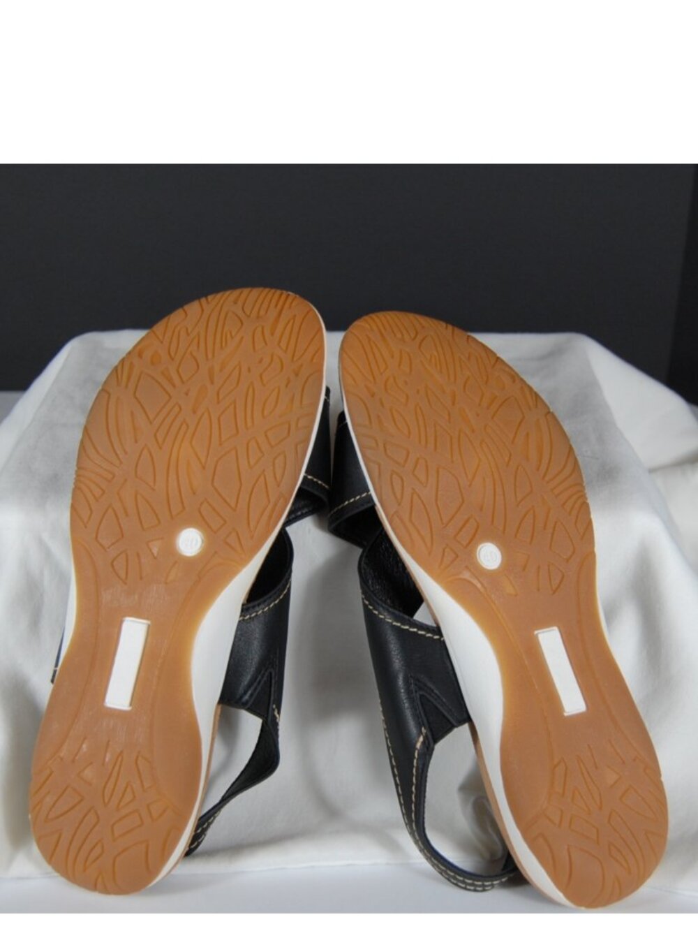 UBFEN Black Comfort Sandals Slingback Criss Cross Straps Size 9-9.5 (US)  NIB - Picture 3 of 10